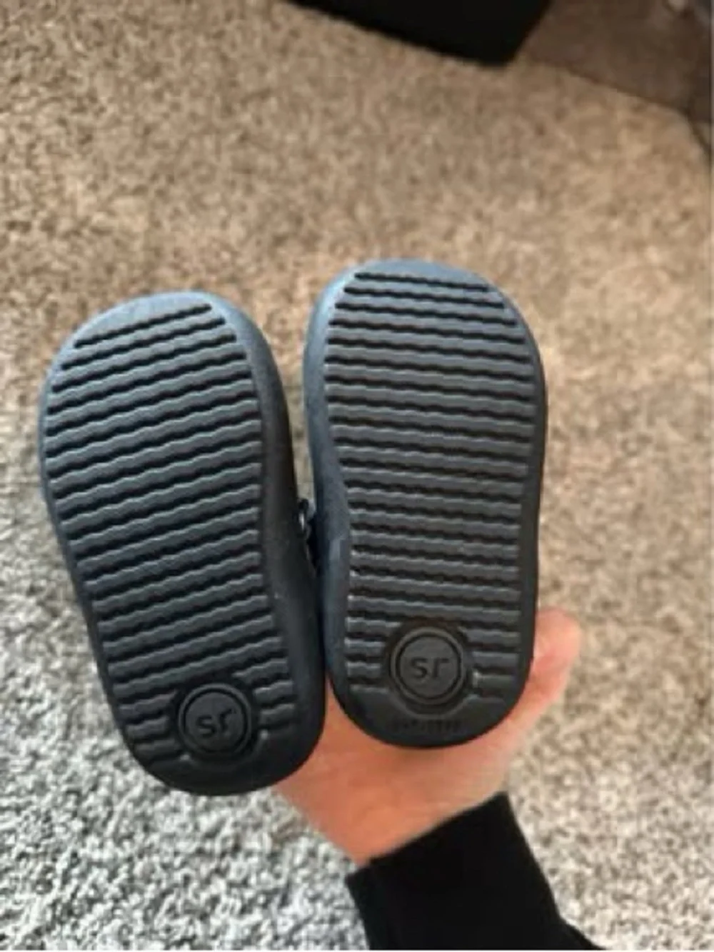 Stride Rite sleek patent